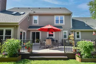 387 W Juniper Dr, Grafton, WI 53024 - Photo 4