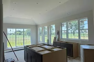 611 Talbots Woods Dr, Dousman, WI 53118 - Photo 4