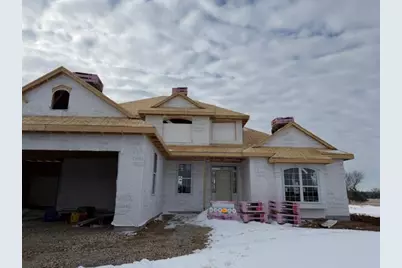 611  Talbots Woods Dr, Dousman, WI 53118 - Photo 2