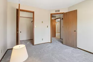 W177N9766 Riversbend Circle, Germantown, WI 53022 - Photo 14