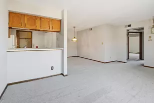 W177N9766 Riversbend Circle, Germantown, WI 53022 - Photo 20