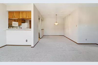 W177N9766  Riversbend Cir, Germantown, WI 53022 - Photo 30