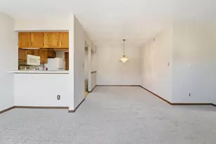 W177N9766 Riversbend Circle, Germantown, WI 53022 - Photo 30