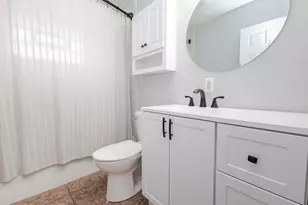 7166 S 37th Pl, Franklin, WI 53132 - Photo 12