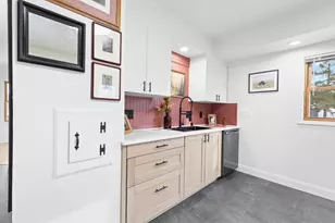 3860 S 39th St, Greenfield, WI 53221 - Photo 18