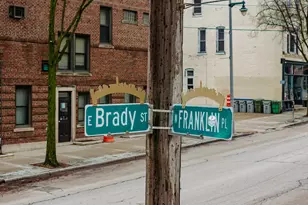 1728 N Franklin Pl, Milwaukee, WI 53202 - Photo 32