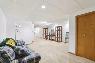 18985 Wilderness Ct, Brookfield, WI 53045 - Photo 26