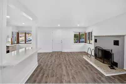 1214  Illinois St, Racine, WI 53405 - Photo 10