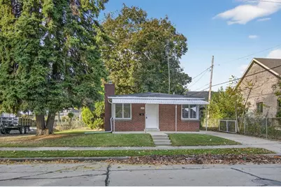 1214  Illinois St, Racine, WI 53405 - Photo 4