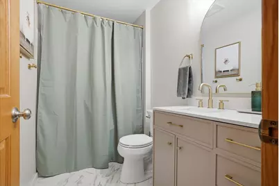 900 E Randy Rd, Oak Creek, WI 53154 - Photo 20