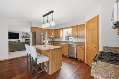 900 E Randy Rd, Oak Creek, WI 53154 - Photo 8