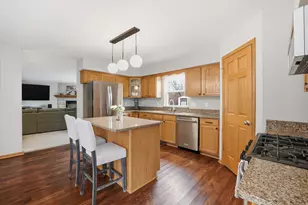 900 E Randy Rd, Oak Creek, WI 53154 - Photo 8