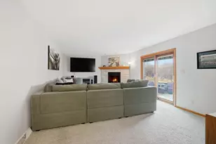 900 E Randy Rd, Oak Creek, WI 53154 - Photo 10