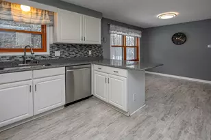 W229S8060 Big Bend Dr, Vernon, WI 53103 - Photo 16