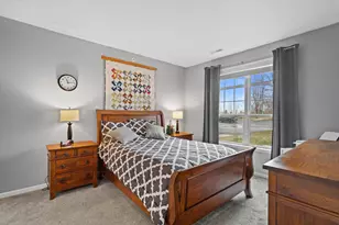 9337 S Cobblestone Way, Franklin, WI 53132 - Photo 8