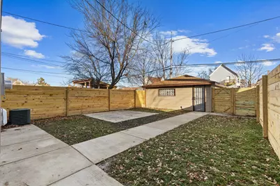 2642 N 24th Pl, Milwaukee, WI 53206 - Photo 22