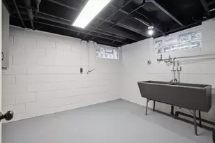 555 Robertson St, Wauwatosa, WI 53213 - Photo 26