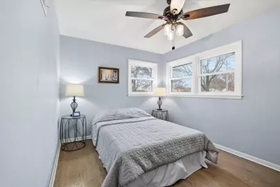 555  Robertson St, Wauwatosa, WI 53213 - Photo 12