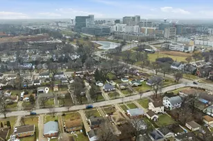 555 Robertson St, Wauwatosa, WI 53213 - Photo 38