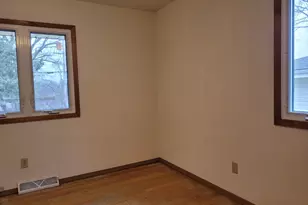 6125 N 122nd St, Milwaukee, WI 53225 - Photo 14