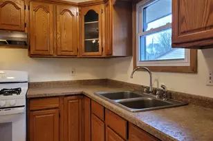 6125 N 122nd St, Milwaukee, WI 53225 - Photo 8