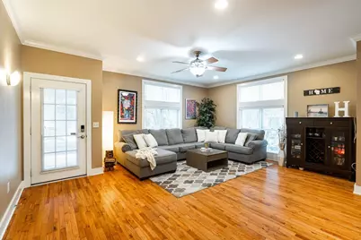 1847 N Vel R Phillips Ave #B, Milwaukee, WI 53212 - Photo 4