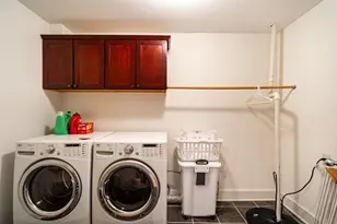 1847 N Vel R. Phillips Ave, Milwaukee, WI 53212 - Photo 32