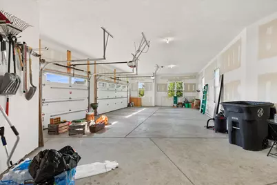 W195N5814  Deer Park Ct, Menomonee Falls, WI 53051 - Photo 38