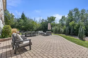 2751 W Deer Creek Ct, River Hills, WI 53217 - Photo 70