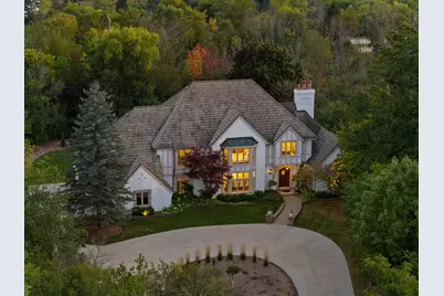 2751 W Deer Creek Ct, River Hills, WI 53217 - Photo 1