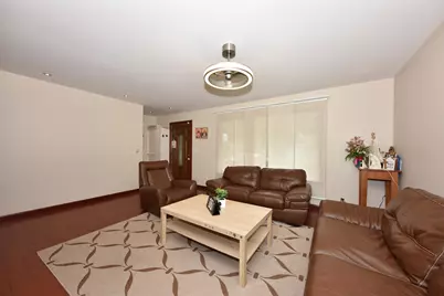 10723 W Rohr Ave, Milwaukee, WI 53225 - Photo 4