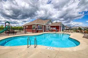 W139N6328 Bridal Wreath Ln, Menomonee Falls, WI 53051 - Photo 44