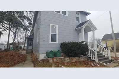 2002 S 14th St, Sheboygan, WI 53081 - Photo 10