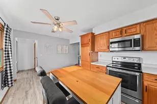 11915 W Rio St, Milwaukee, WI 53225 - Photo 14