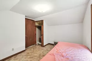 615 Roosevelt Dr, West Bend, WI 53090 - Photo 10