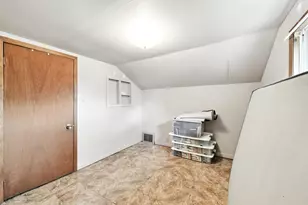 615 Roosevelt Dr, West Bend, WI 53090 - Photo 6