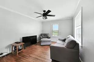 615 Roosevelt Dr, West Bend, WI 53090 - Photo 16