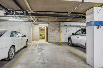 6100 W Stonehedge Dr #Unit 306, Greenfield, WI 53220 - Photo 20