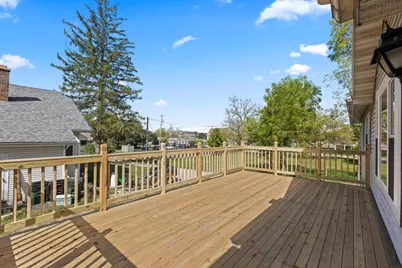 711  Division St, Delafield, WI 53018 - Photo 2