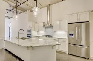 226 N Water St, Milwaukee, WI 53202 - Photo 2