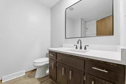 2504 N 112th St, Wauwatosa, WI 53226 - Photo 20