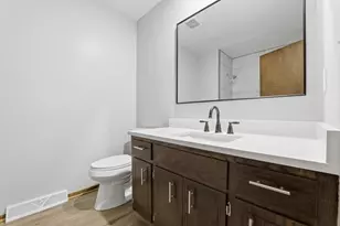 2504 N 112th St, Wauwatosa, WI 53226 - Photo 20