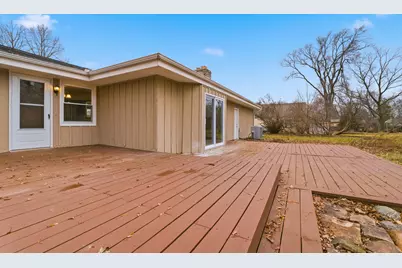 2504 N 112th St, Wauwatosa, WI 53226 - Photo 8