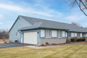 4575 Turtle Creek Dr, Brookfield, WI 53005 - Photo 4