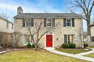 4339 N Alpine Ave, Shorewood, WI 53211 - Photo 2