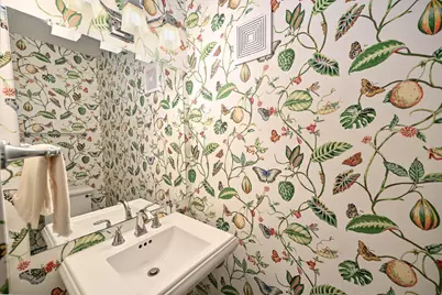 4339 N Alpine Ave, Shorewood, WI 53211 - Photo 18