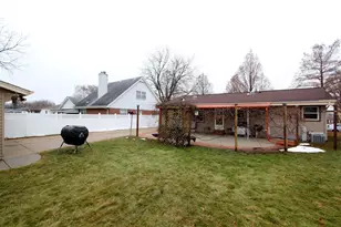 8028 W Van Beck Ave, Milwaukee, WI 53220 - Photo 22