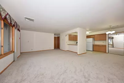 2116  Woodburn Rd #C, Waukesha, WI 53186 - Photo 2