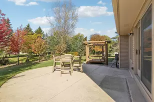 14320 W Fieldpointe Dr, New Berlin, WI 53151 - Photo 64