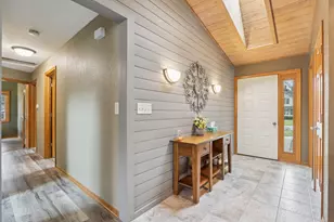 14320 W Fieldpointe Dr, New Berlin, WI 53151 - Photo 2